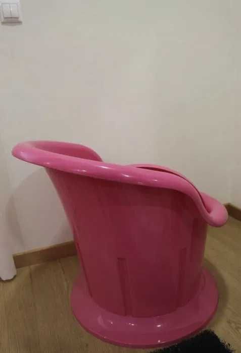 Cadeira com arrumação IKEA | Rosa