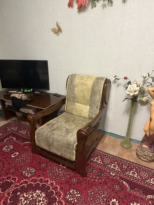 Продам розкладне крісло