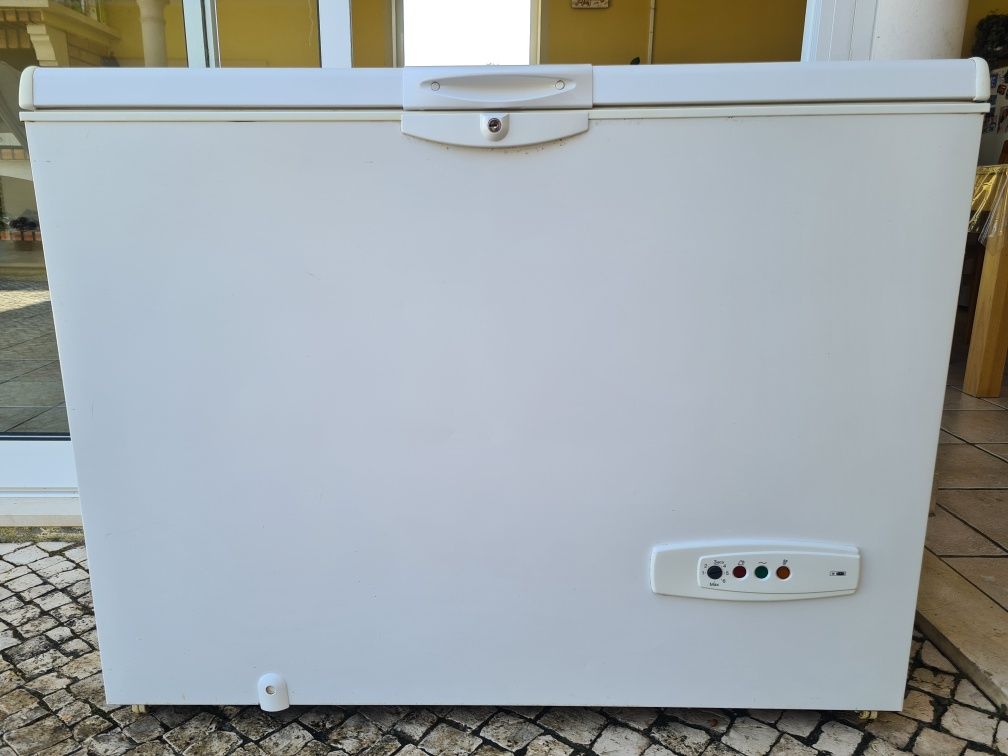 Arca congeladora Whirlpool