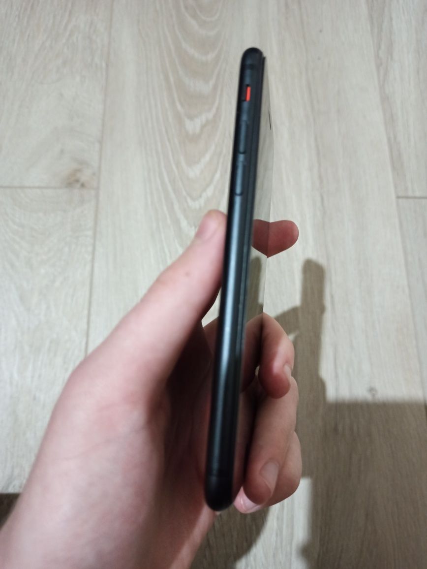 iPhone 7 128gb продам