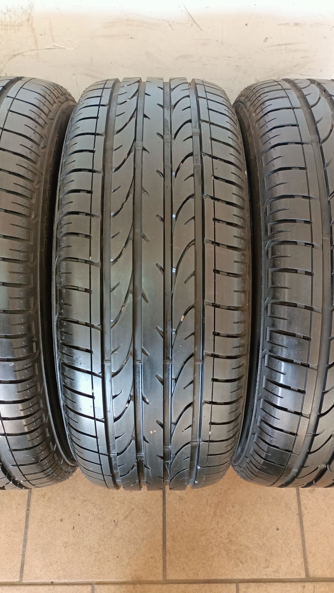 Opony letnie 235/55R17