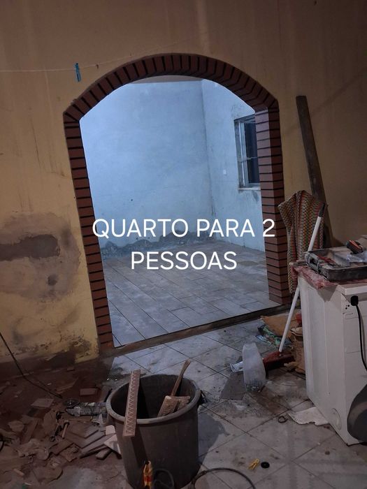 Arrendo anexos T 2  em remodelação fase conclusão