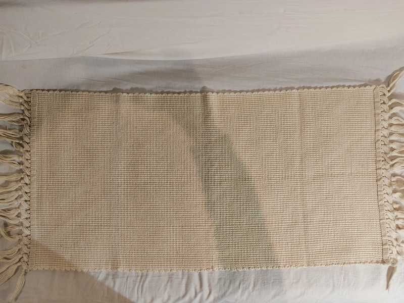 Conjunto de três tapetes em algodão