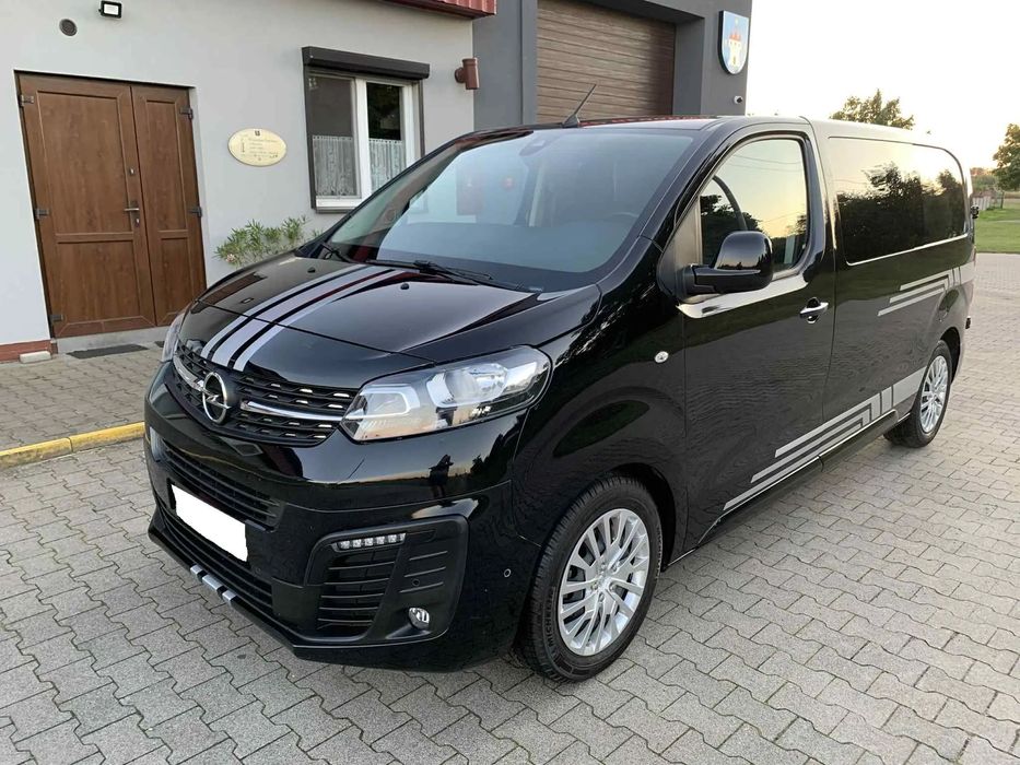 Opel VIVARO _ 2023r _ 2.0 D 145KM _ 5 Osób _ 24.000 km !  _ NAVI, KAMERA, LEDY _ Brygadówka _ 2023 Piękny Czarny_ Mały Przebieg