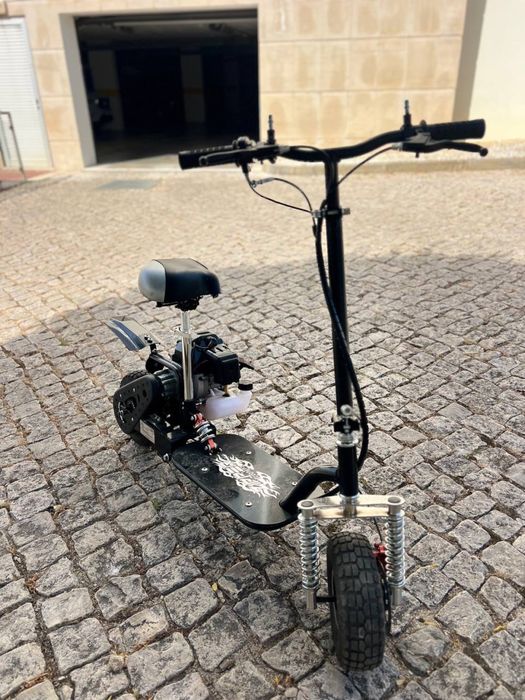 Trotinete a Gasolina Nova