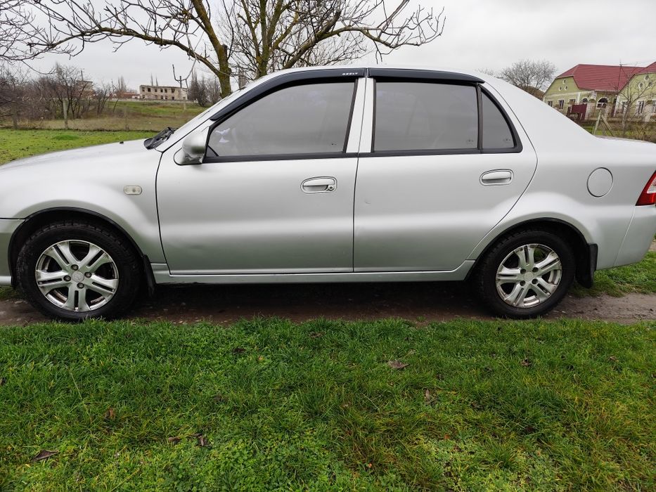 Срочно продаю автомобіль.