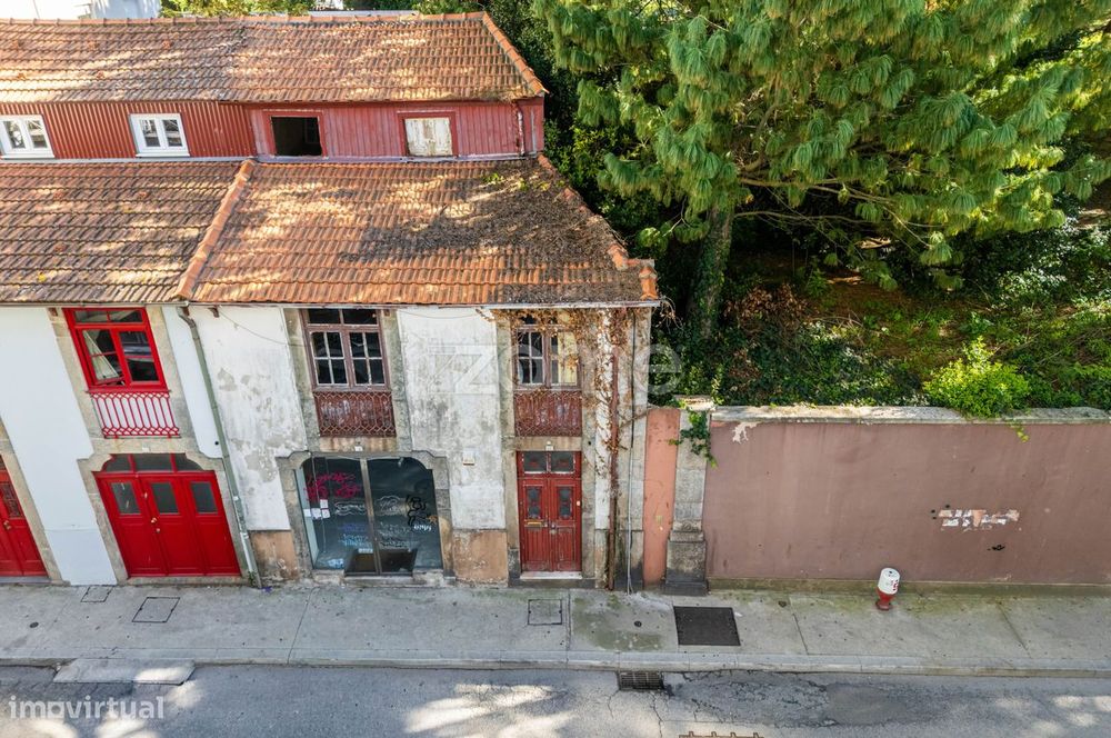 Prédio para Reabilitar no Centro do Porto