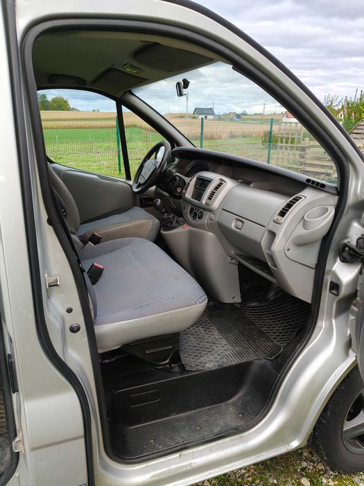 Renault Trafic Passenger 2.0 dCi 115KM Long