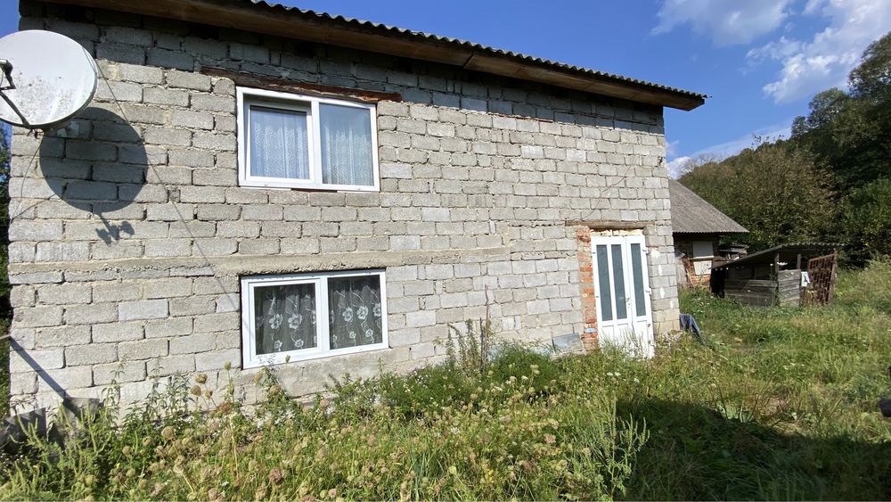 Будинок в селі Чорноголова