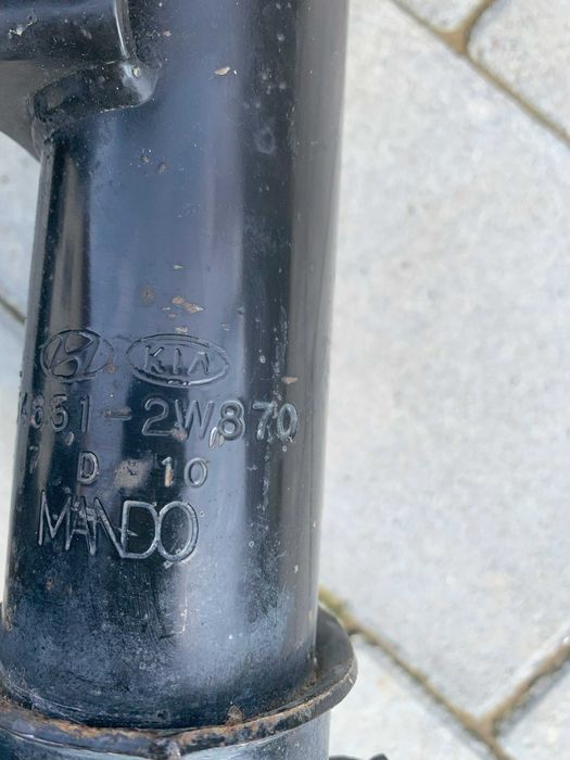 Стойка в зборі Цапфа передньої підвіскиски HyundaiSANTA FÉ III 2.2/Kia