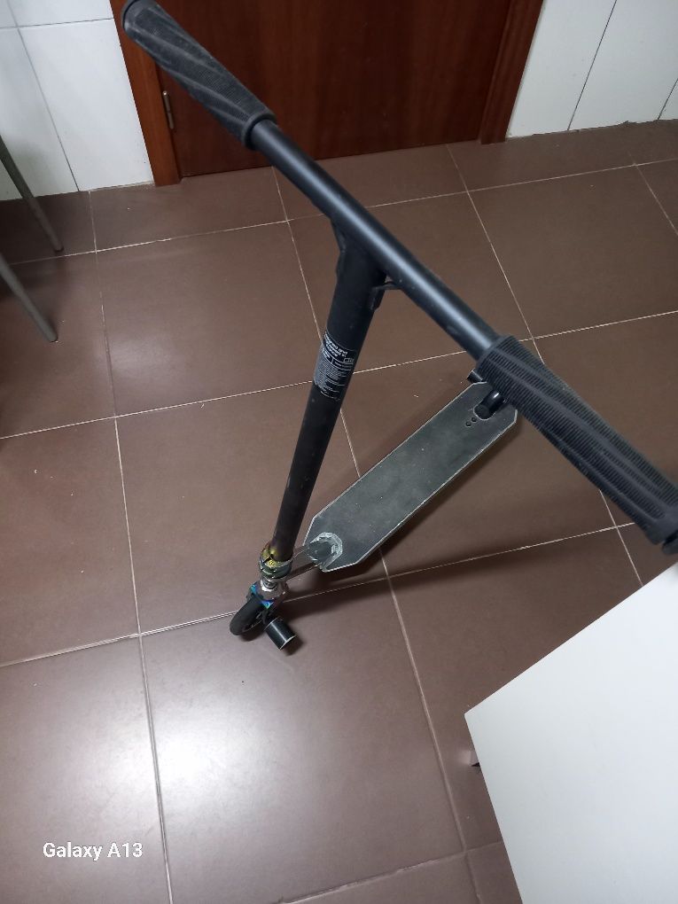 Capacete nunca usado mais trotinete oxelo scooteres