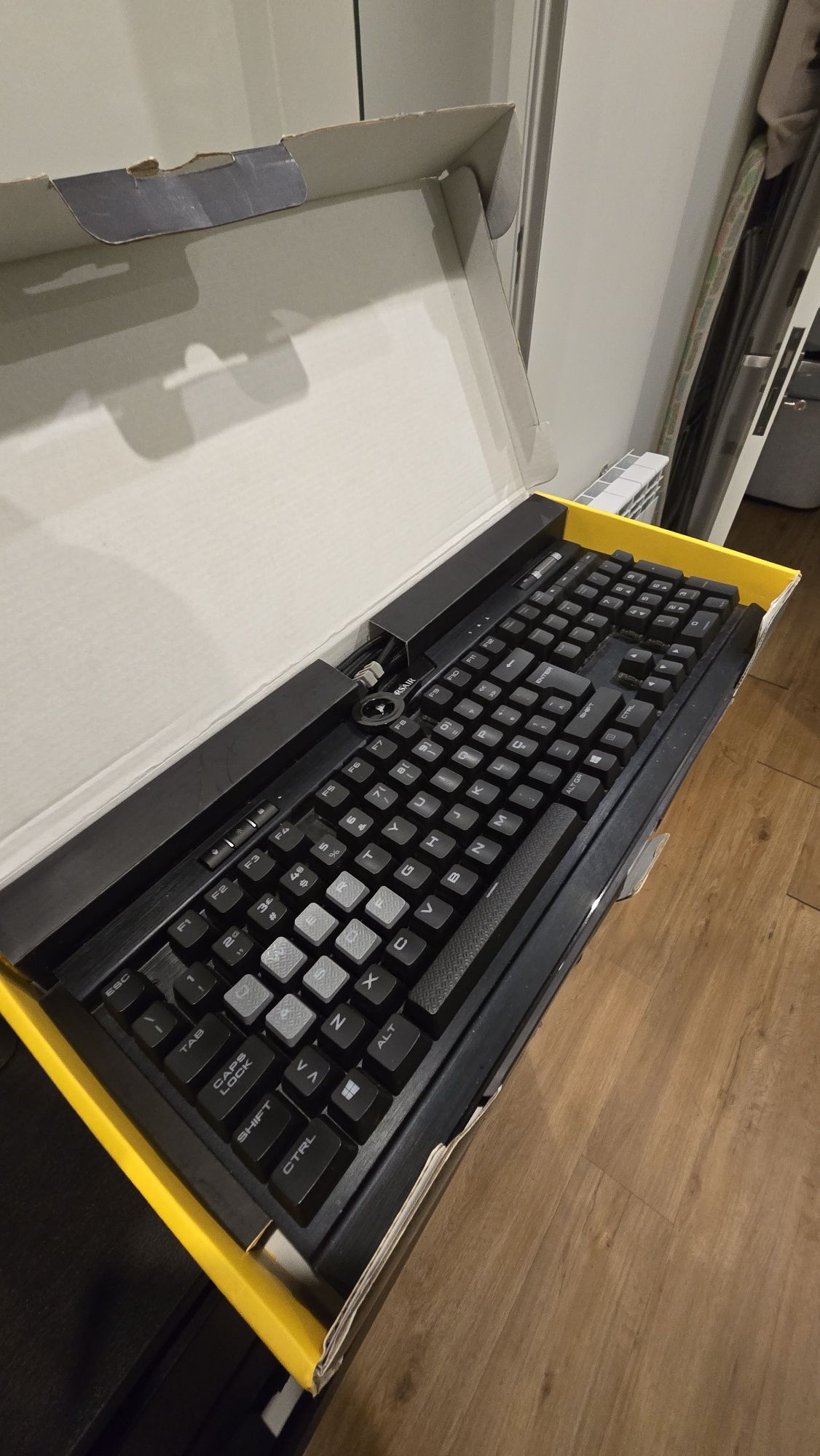 Corsair  k70 mk.2