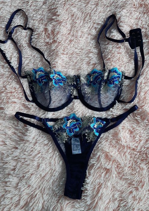 Piękny komplet bielizny w kwiaty. Bawełna, nowy, S/XS walentynki