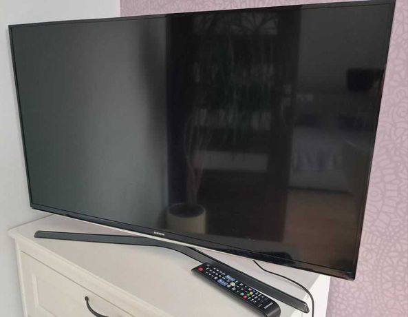 Telewizor LED Samsung 40" - UE40J6240AW