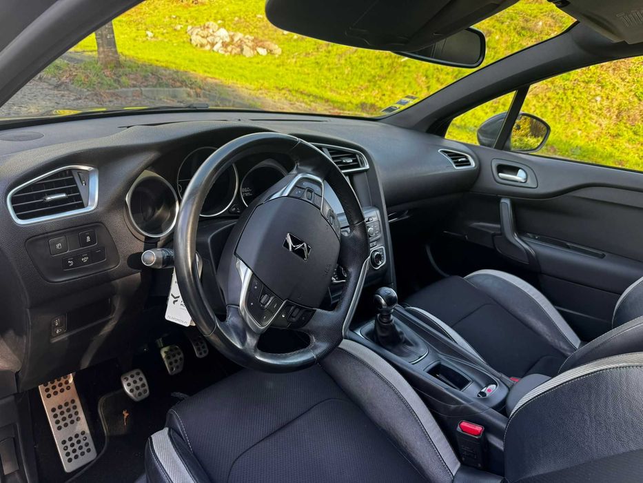 CitroenDS4 1.6 e-HDi SoChic