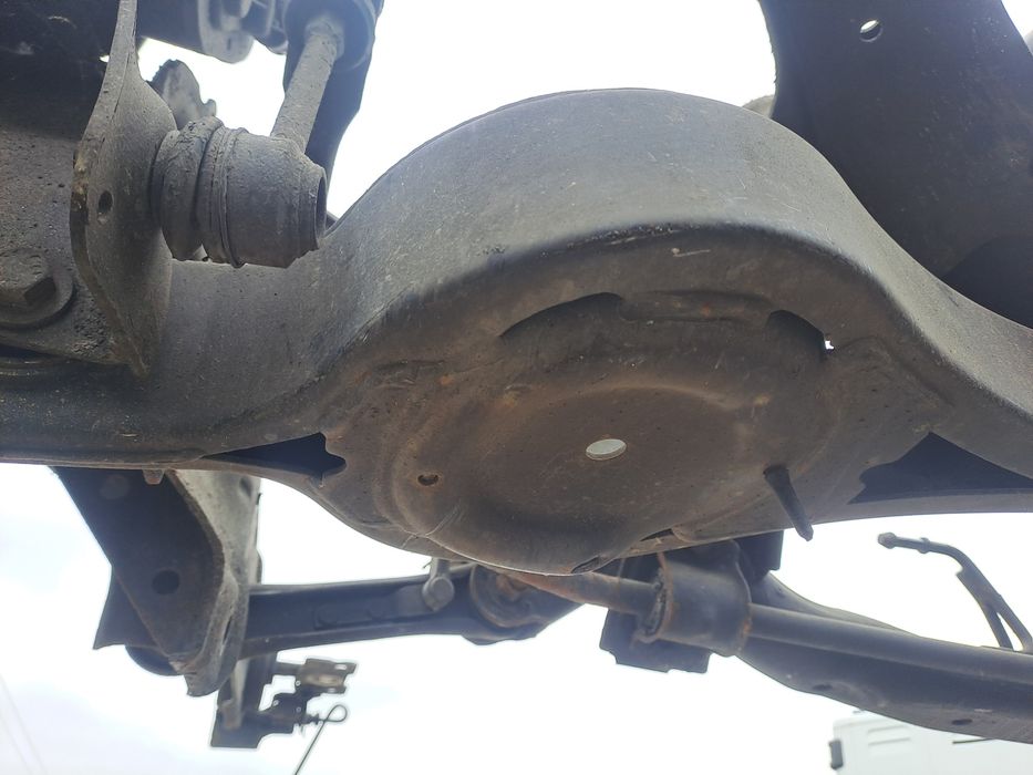 Belka zawieszenie tył Ford S-Max mk1 ładne komplet wahacze piasty