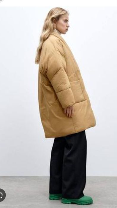 Тепла жіноча куртка Zara розмір м