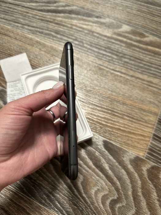 Iphone 11 власник