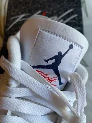 Jordan 4 RetroMidnight Navy EU.43