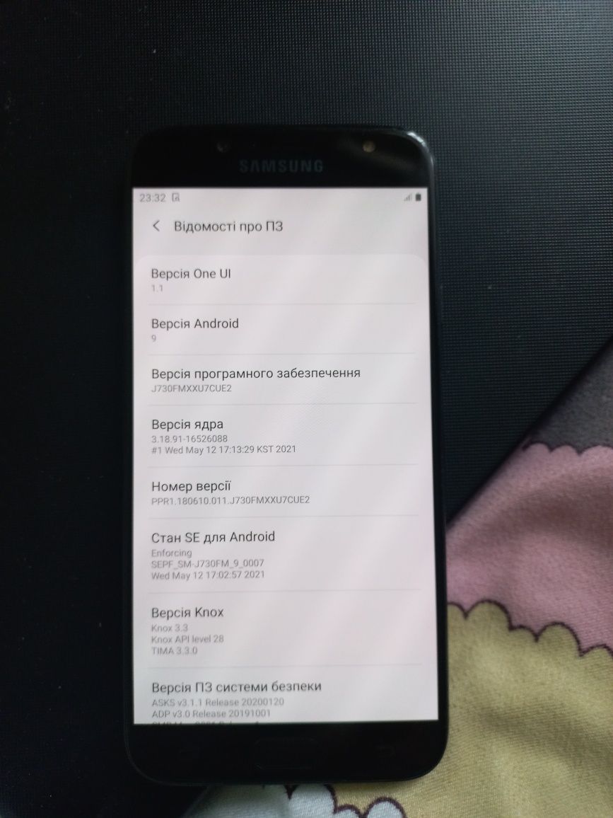 Телефон Samsung j7