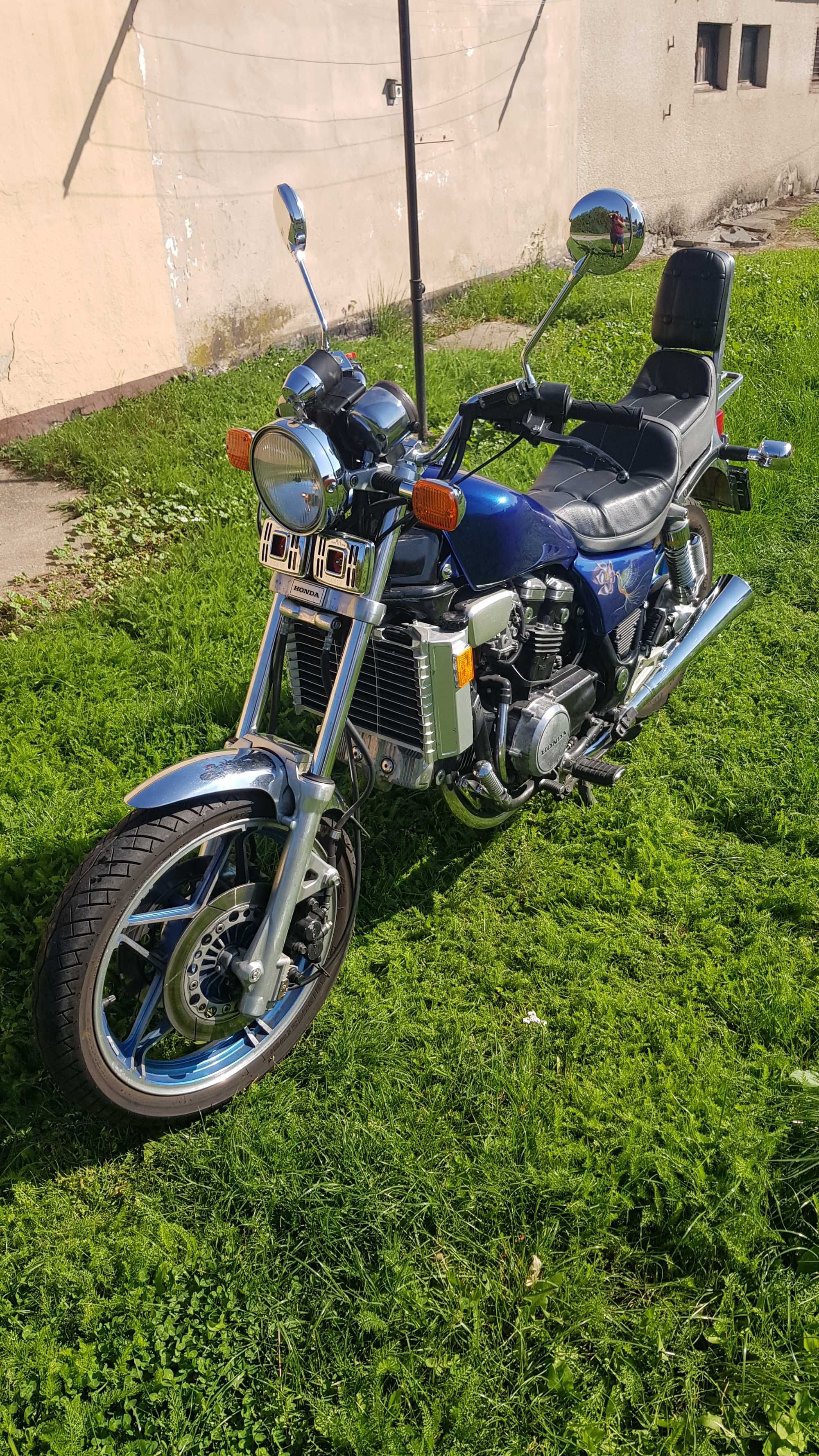 Honda vf 750 magna schadow vt