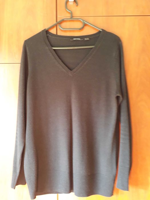 Sweter damski w kolorze czarnym