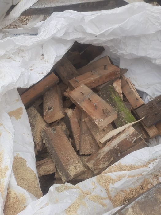 Drewno opałowe suche