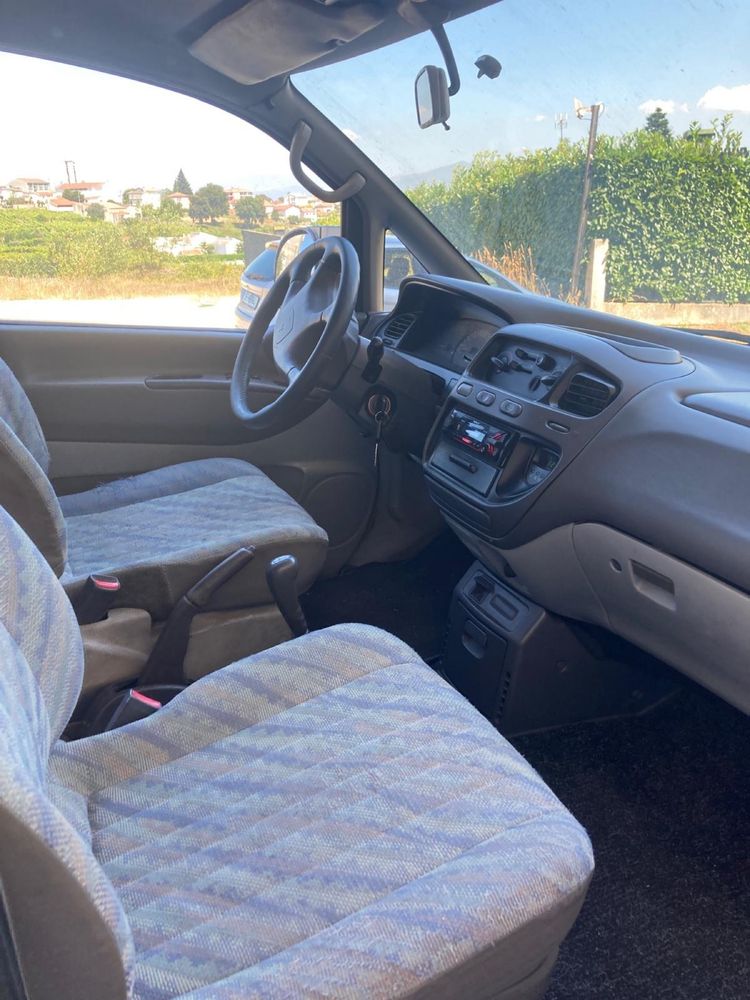 Mitsubishi Space Gear 2.5 turbo intercoler de 8 lugares