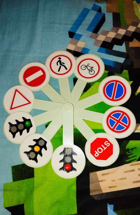 Набор для изучения дорожных знаков