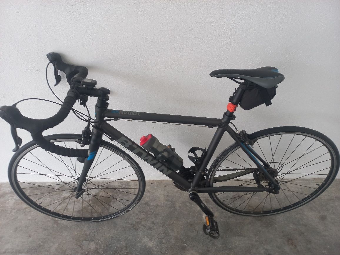 Bicicleta de estrada Btwin triban 500