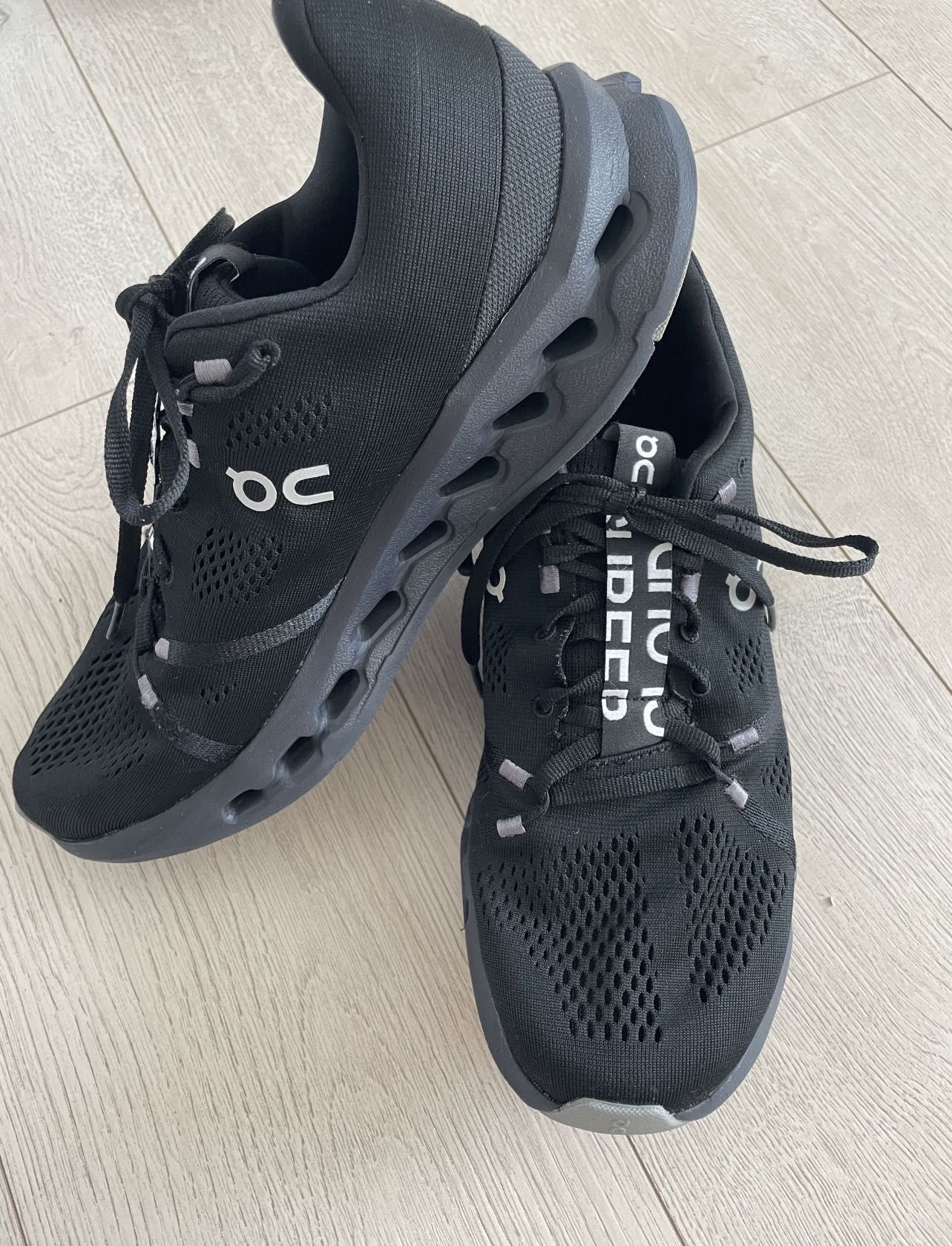 Кросівки on cloud running 45