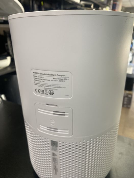 Очисник повітря Xiaomi Mi Air Purifier 4 Compact