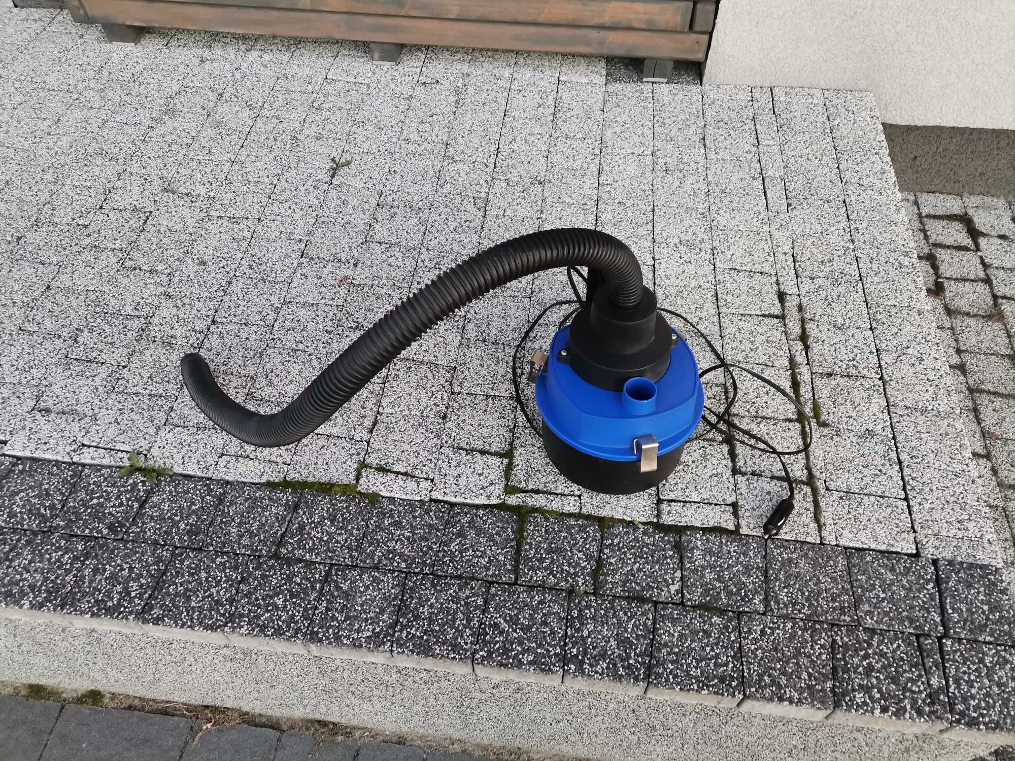 Odkurzacz pod zapalniczke
