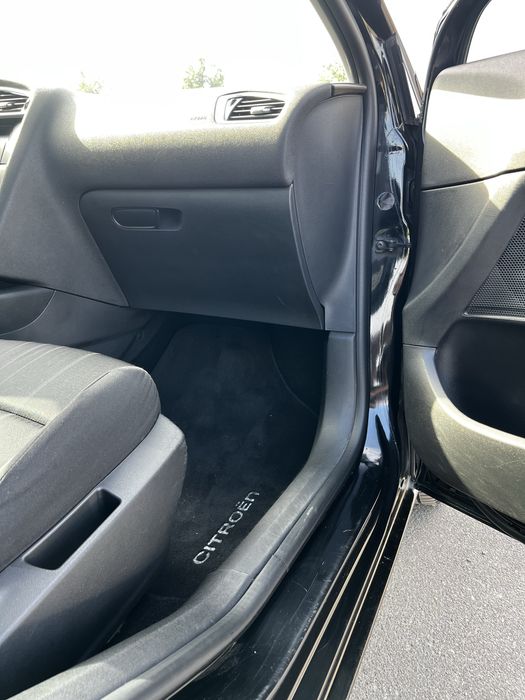 Citroën C4 II (B7) • 2012 рік • 1.6 VTi (EP6C) • Автомат