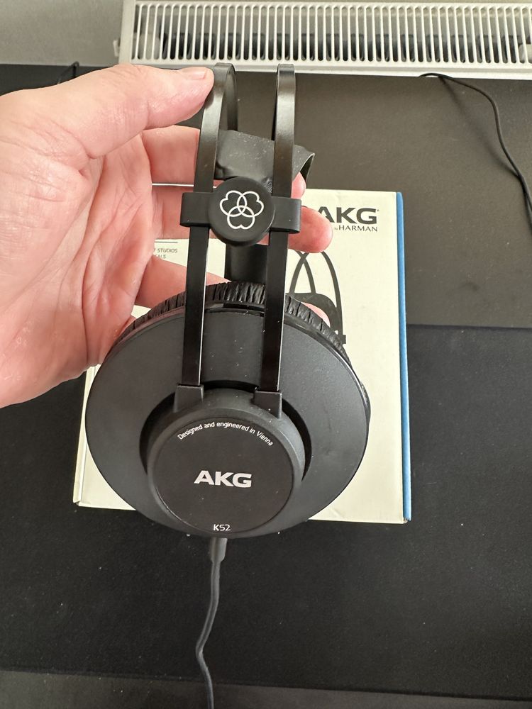 Навушники AKG K52