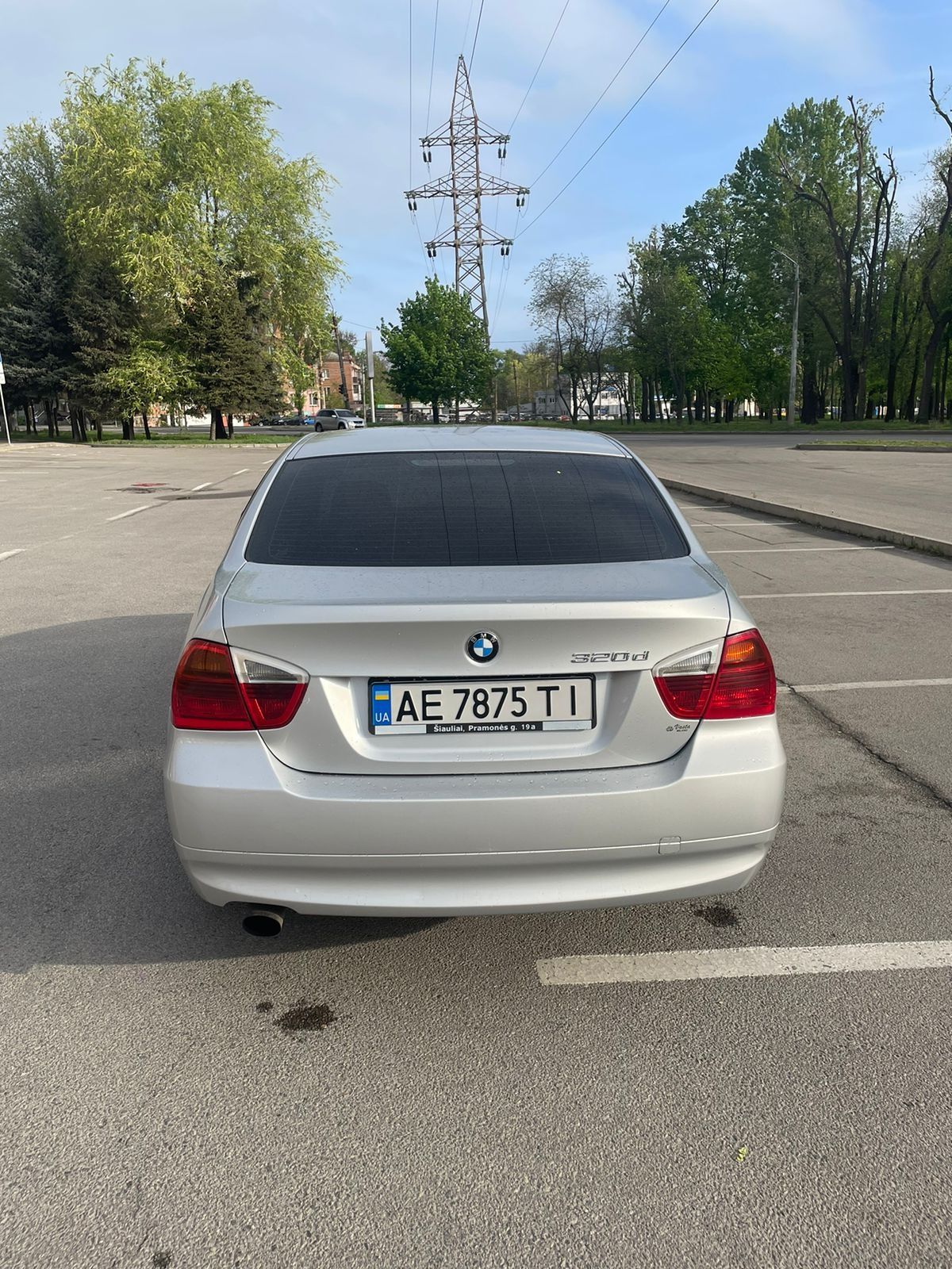 Продам BMW 320d 2007 года