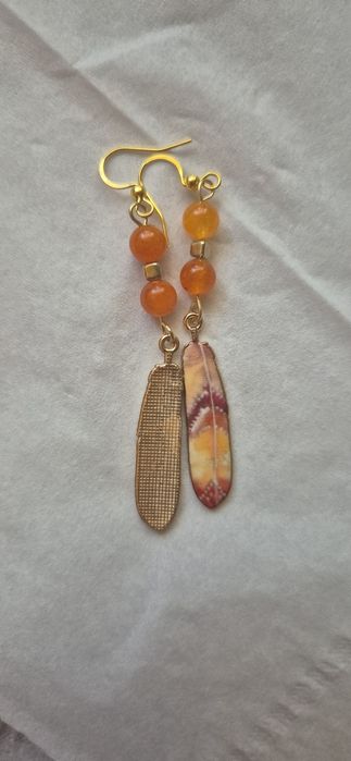 Kolczyki z piórkiem