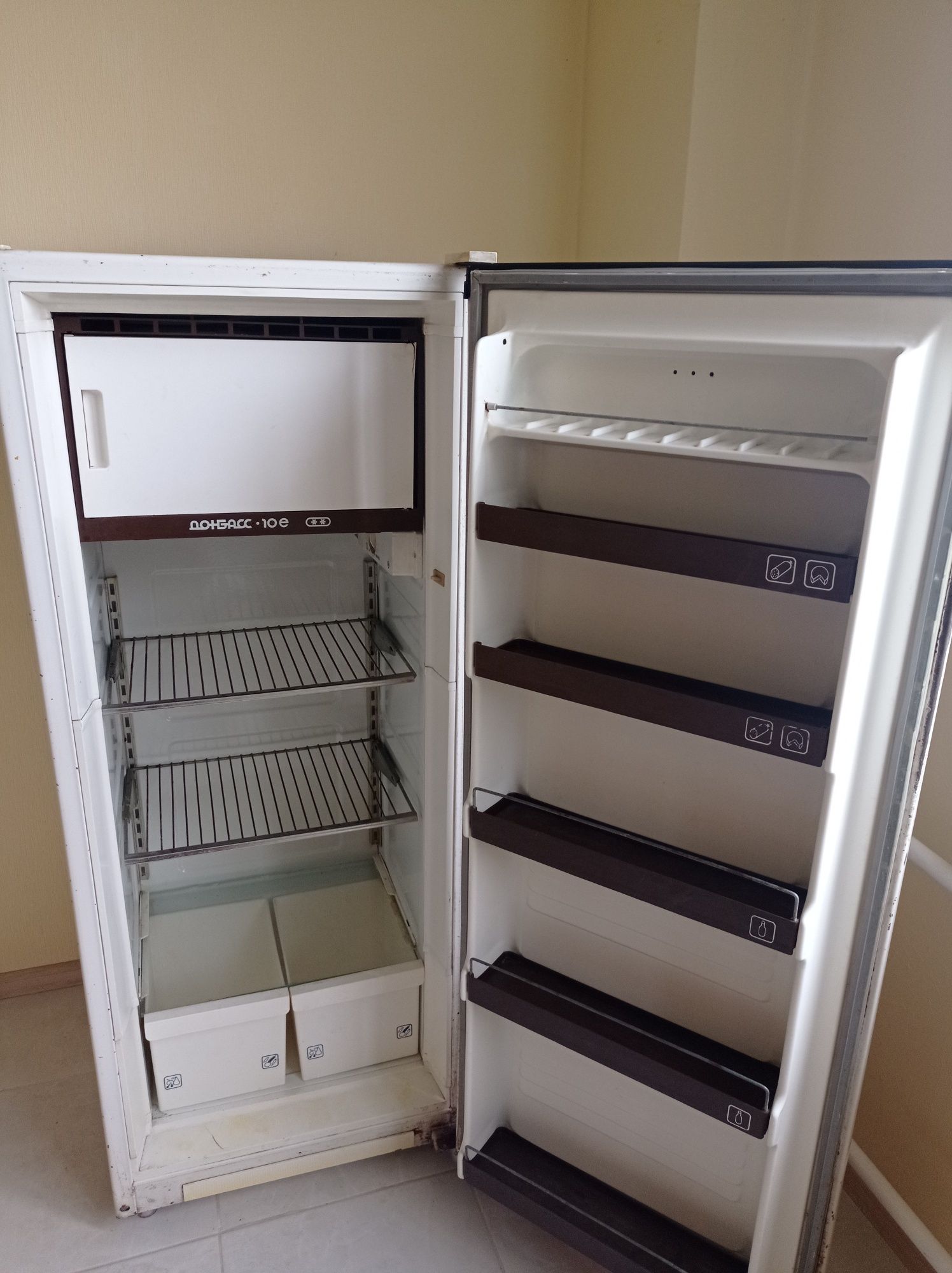 Продам холодильник Донбасс 10е