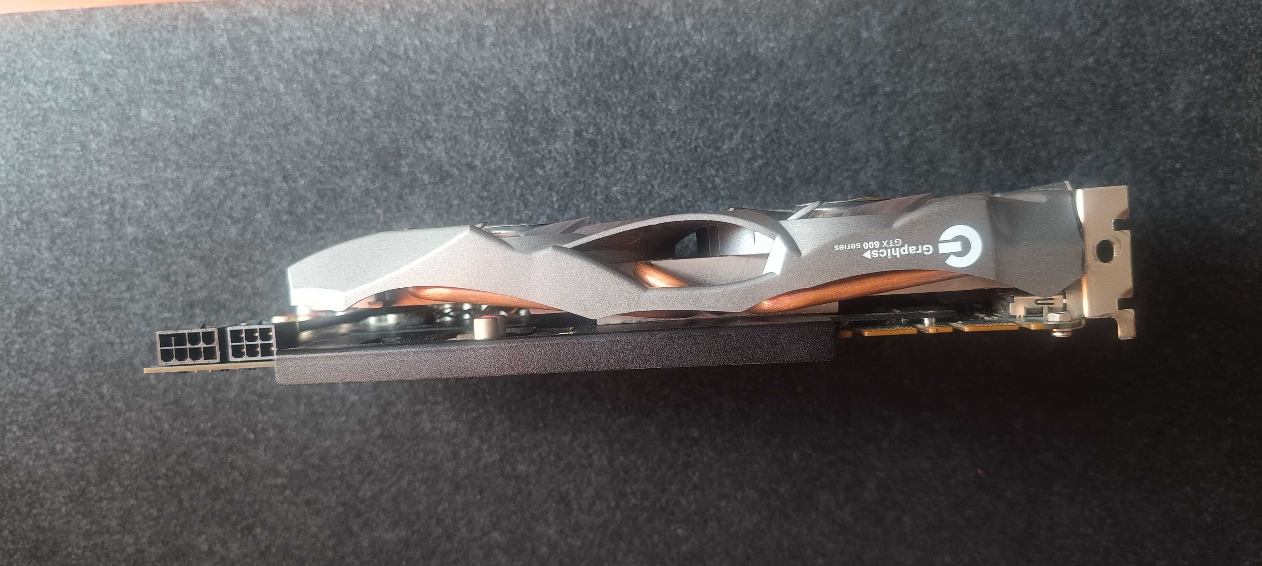 GTX670 4GB GDDR5 256b