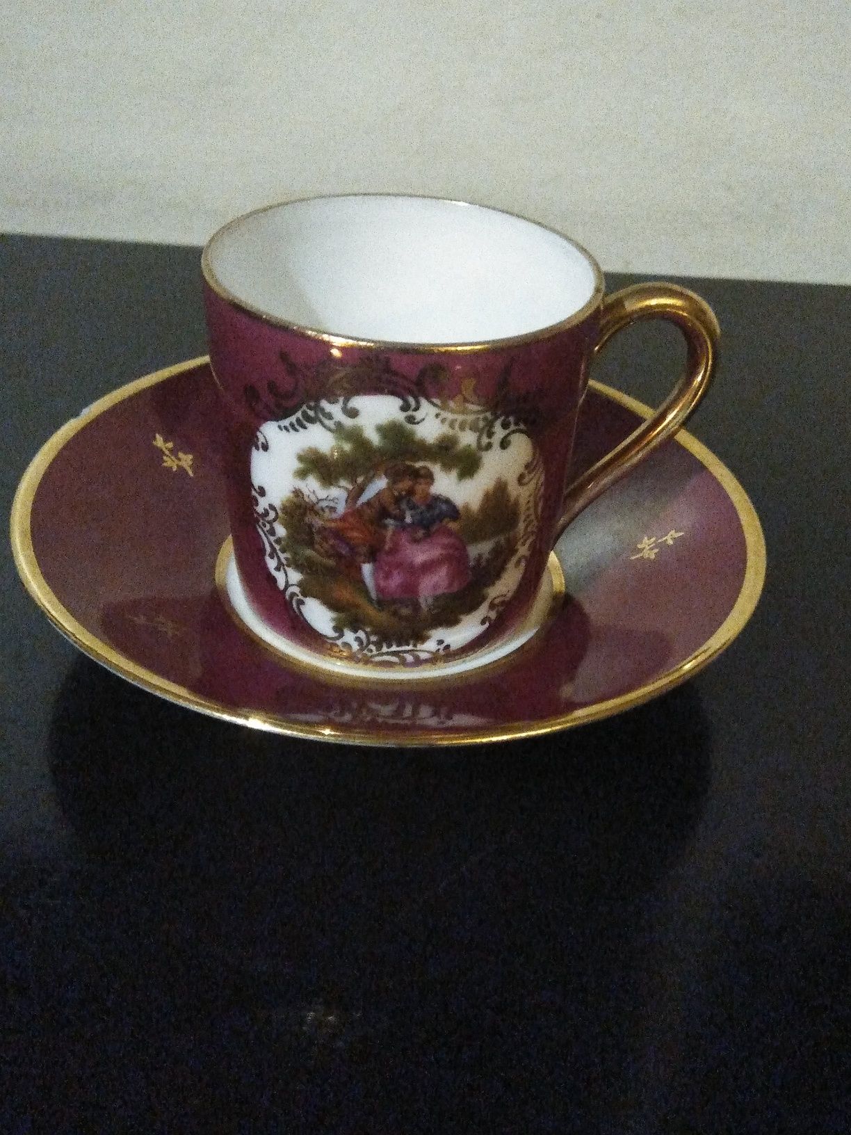 Chávenas de porcelana francesa de coleção