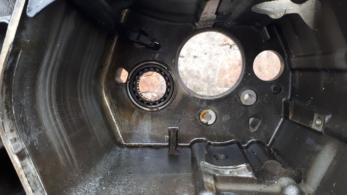 02Z301103D Коробка Передач кпп Volkswagen VW T5 Transporter 1.9 TDI