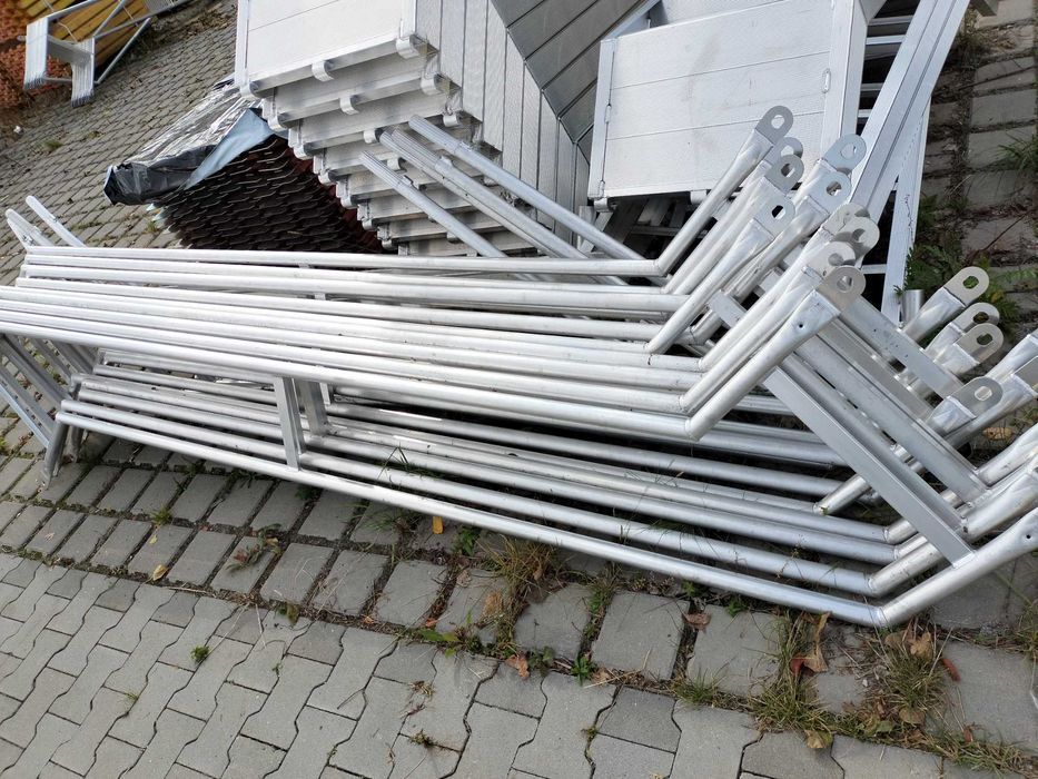 Schodnia rusztowania fasadowego modułowego