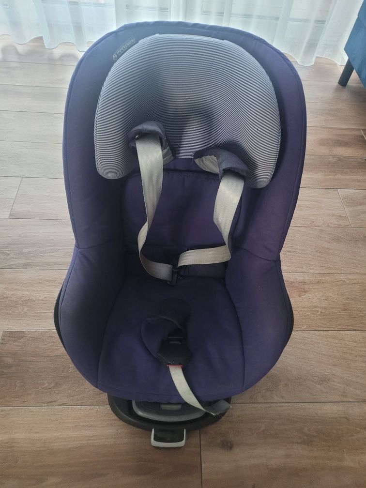 Fotelik Maxi Cosi Pearl 9-18 kg z bazą na isofix Maxi Cosi Familly Fix