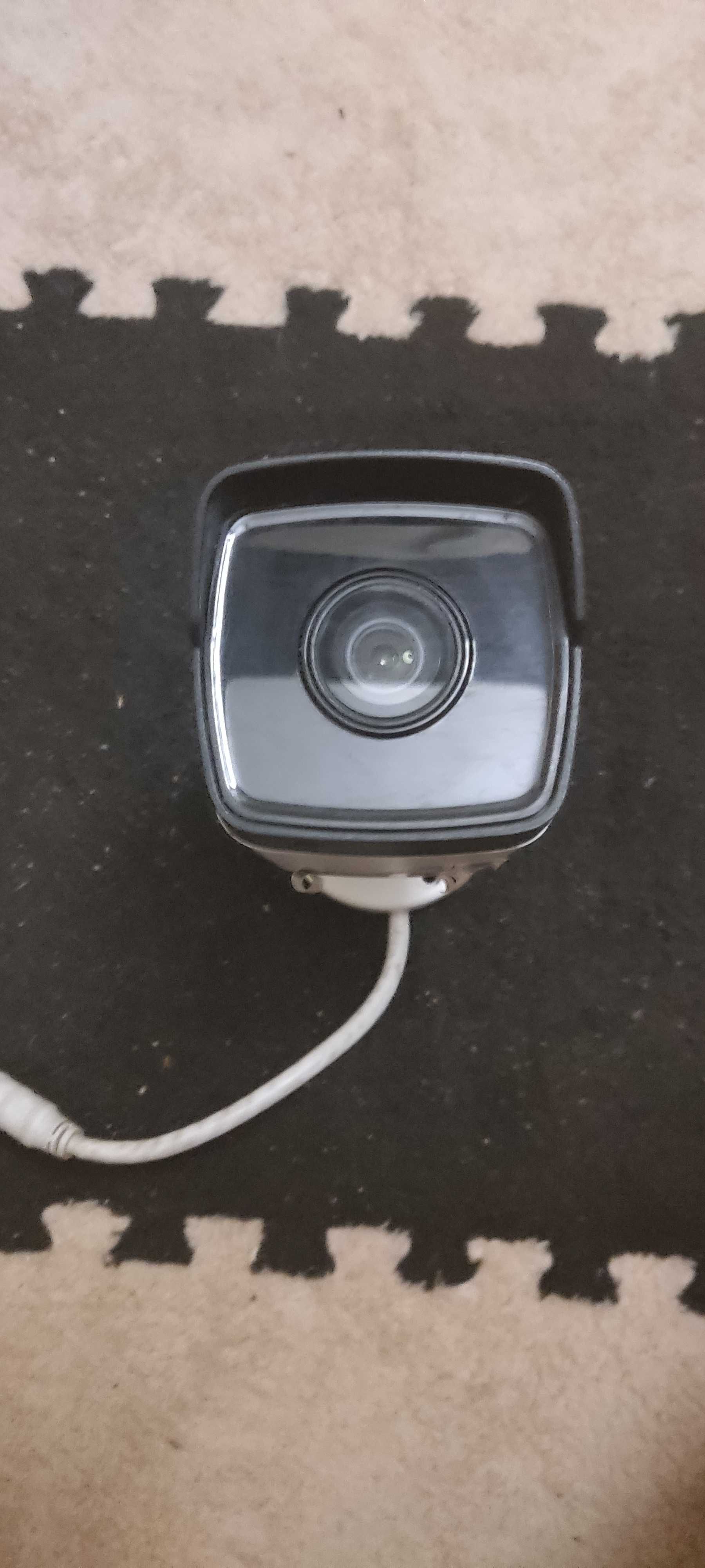 IP-камера відеоспостереження hikvision dS-2cd1021
