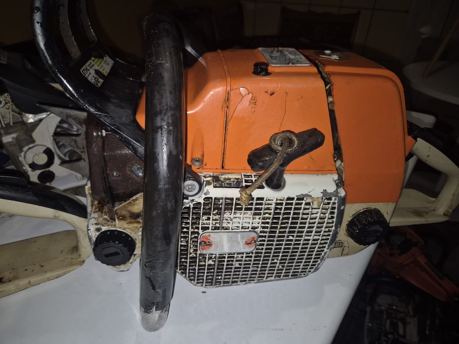 Piły spalinowe stihl MS 084,MS 880,440, MS362  husqvarna 3120