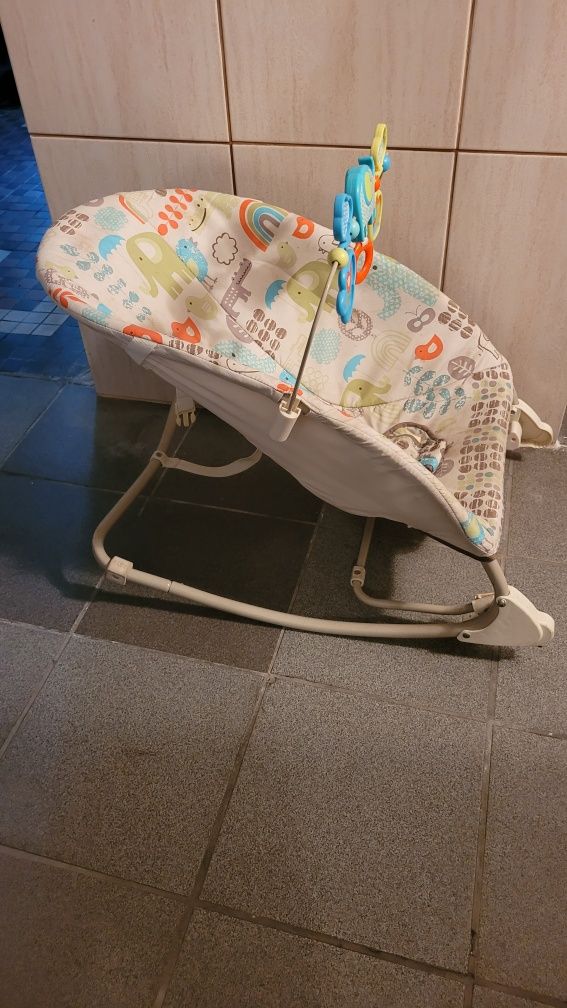 Leżaczek dla niemowlaka
