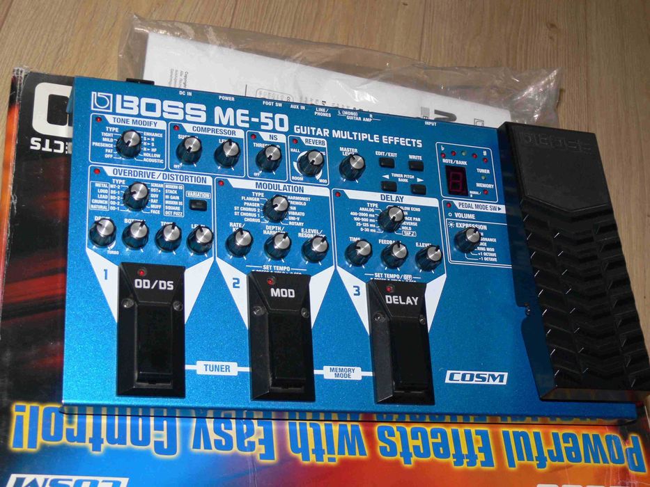 Boss Me 50. efekt gitarowy, procesor dźwięku.