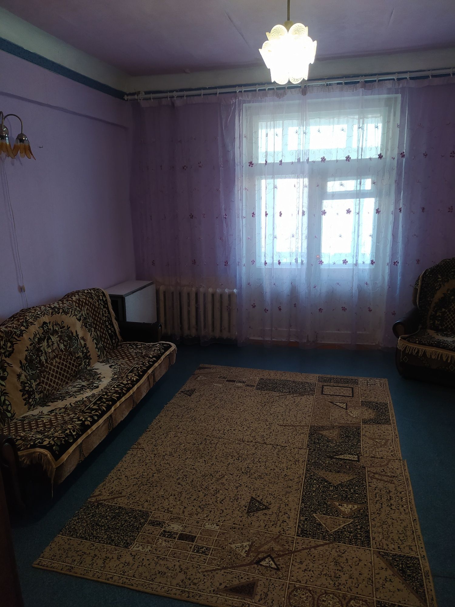 ПРОДАМ  3 комнатную Сталинку на Проспекте Гагарина (97 квартал).