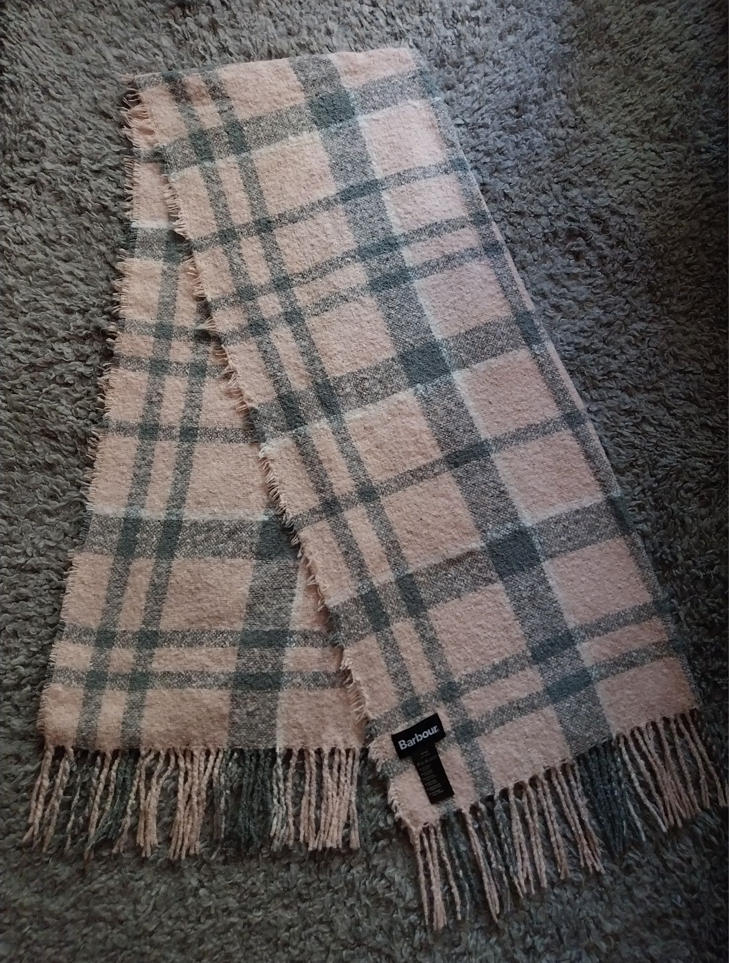 Barbour duży szal damski w różowo - szarą kratę