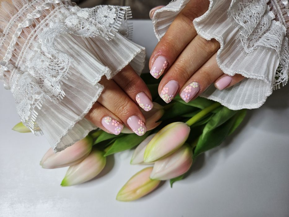 Paznokcie żelowe / HYBRYDA / manicure hybrydowy  / pedicure /TANIO